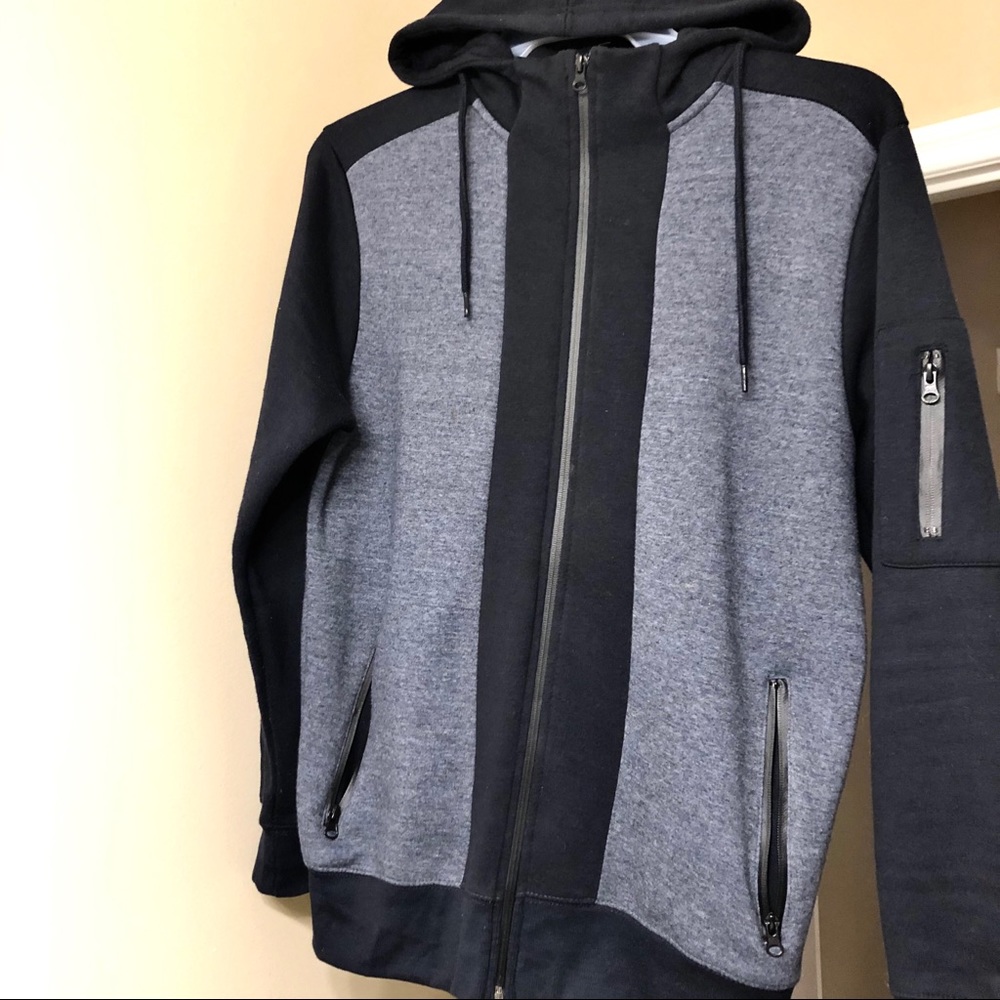 Men’s Boohoo Jogger Set (Medium)